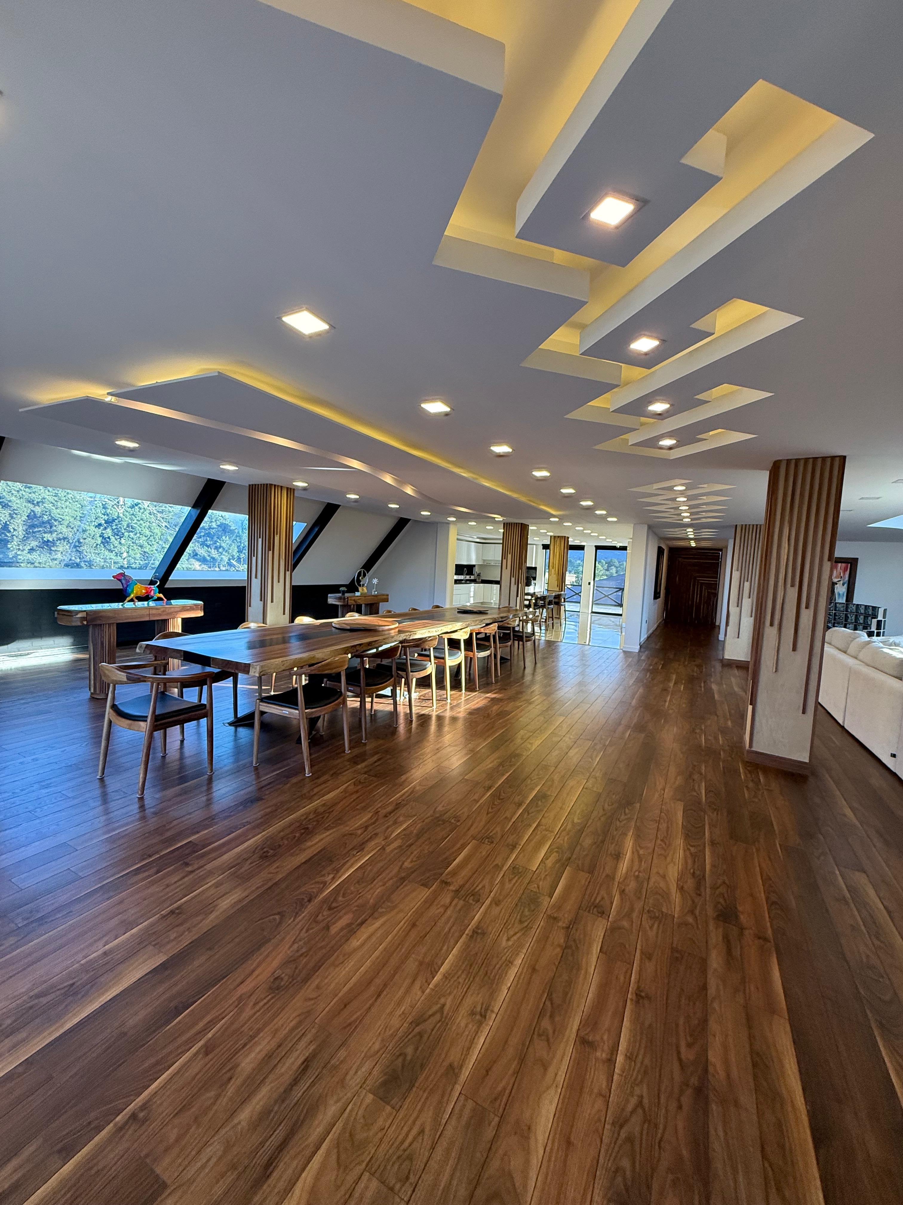 Vista del Chalet - Planta Baja: El Centro de Reunión - Foto 1